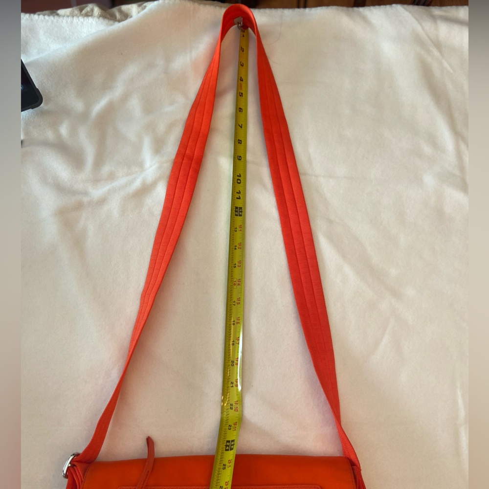 Longchamp Le Pliage Messenger Bag Crossbody Bag in Orange - Picture 9 of 13